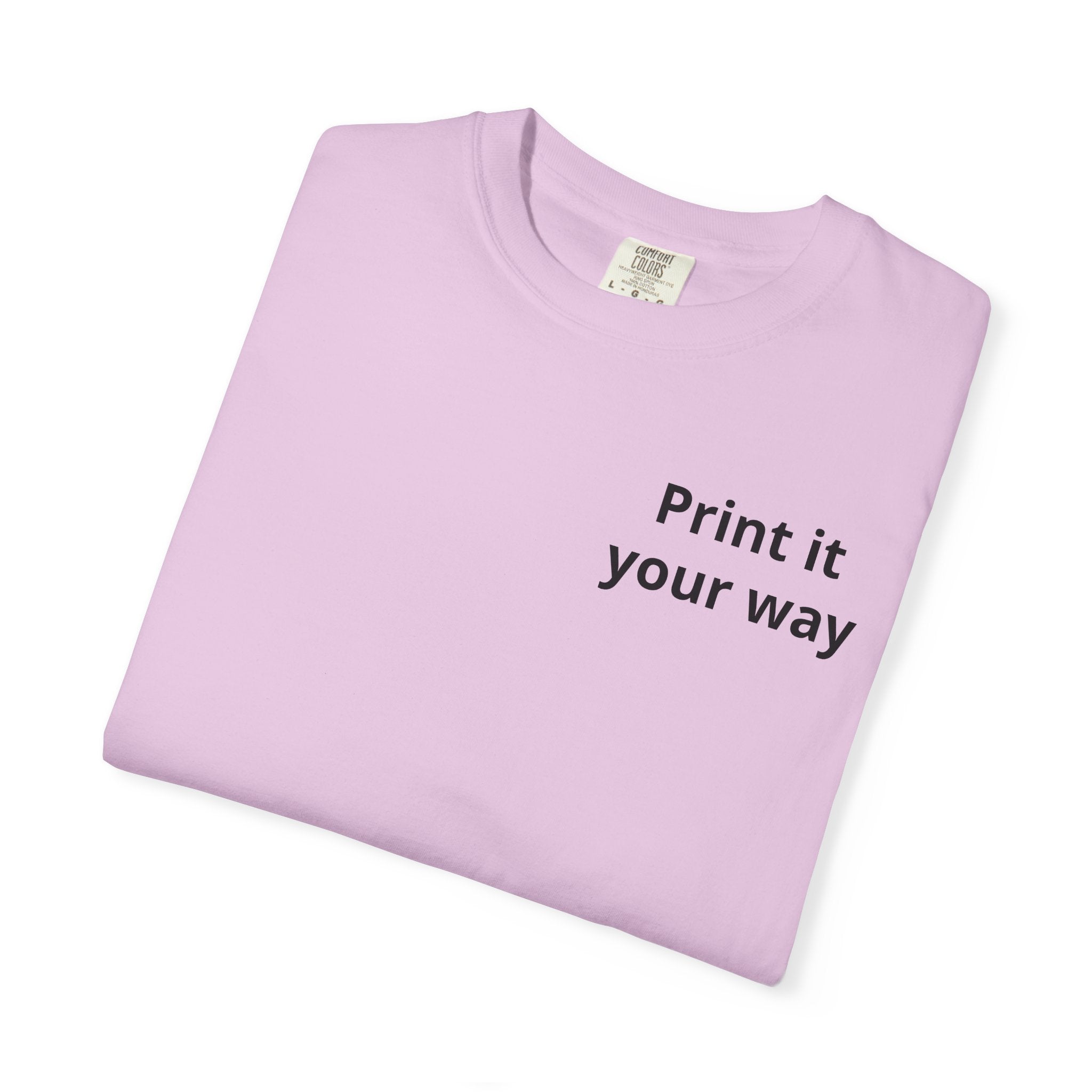 Personalizable Hairstylist Scissors and Comb T-shirt | Salon Girlie Aesthetic