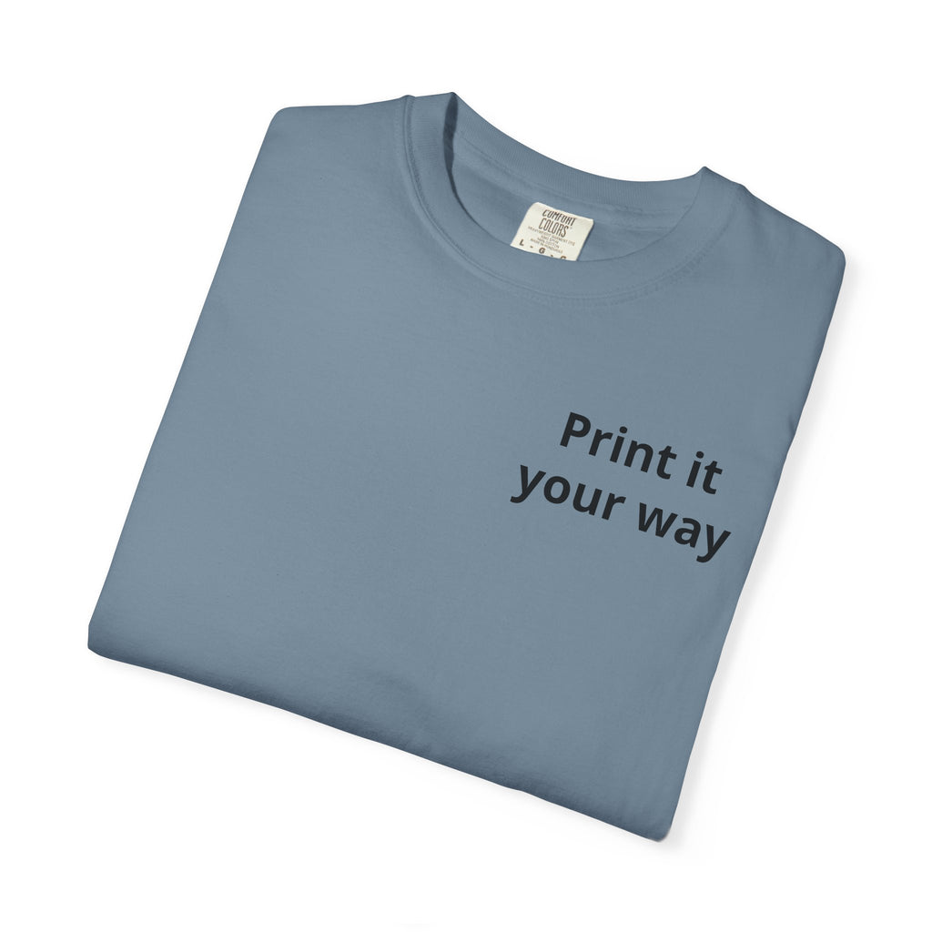 Personalizable Hairstylist Scissors and Comb T-shirt | Salon Girlie Aesthetic