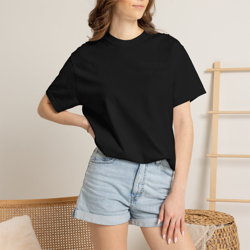 Personalizable Hairstylist Scissors and Comb T-shirt | Salon Girlie Aesthetic