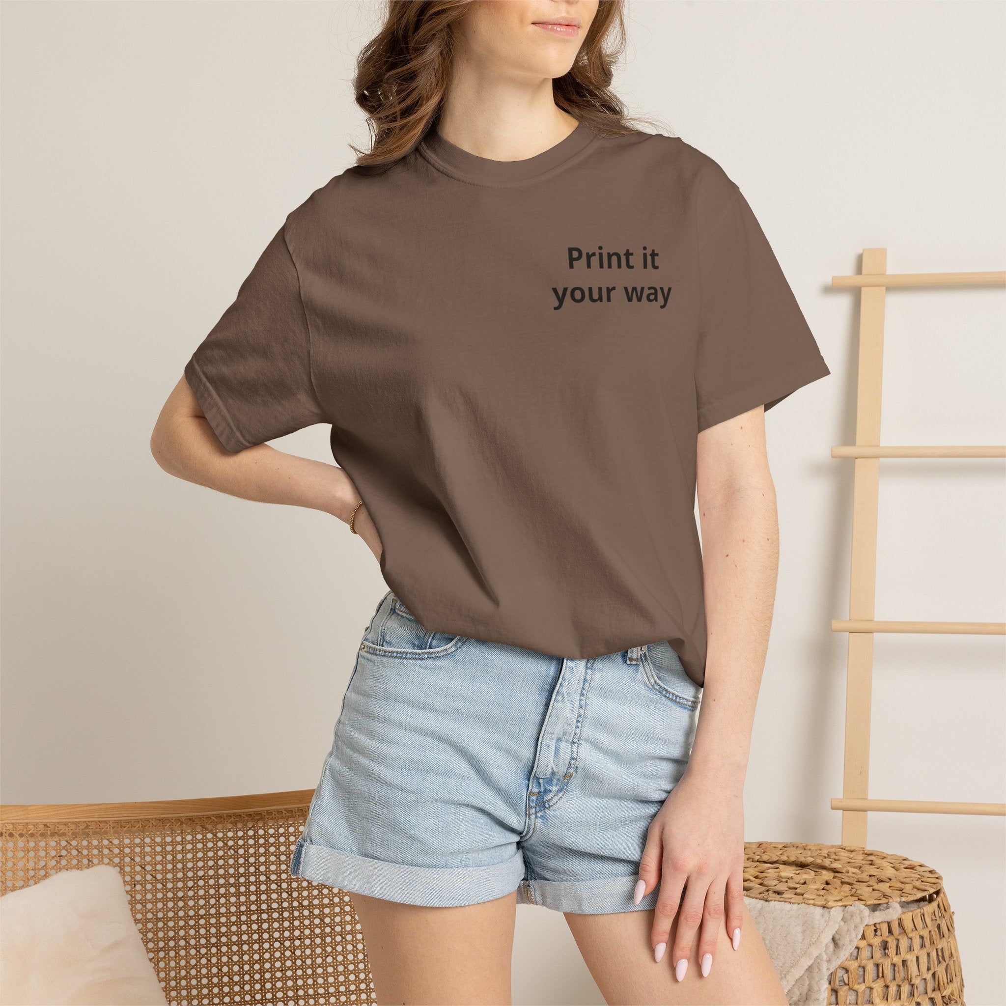 Personalizable Hairstylist Scissors and Comb T-shirt | Salon Girlie Aesthetic