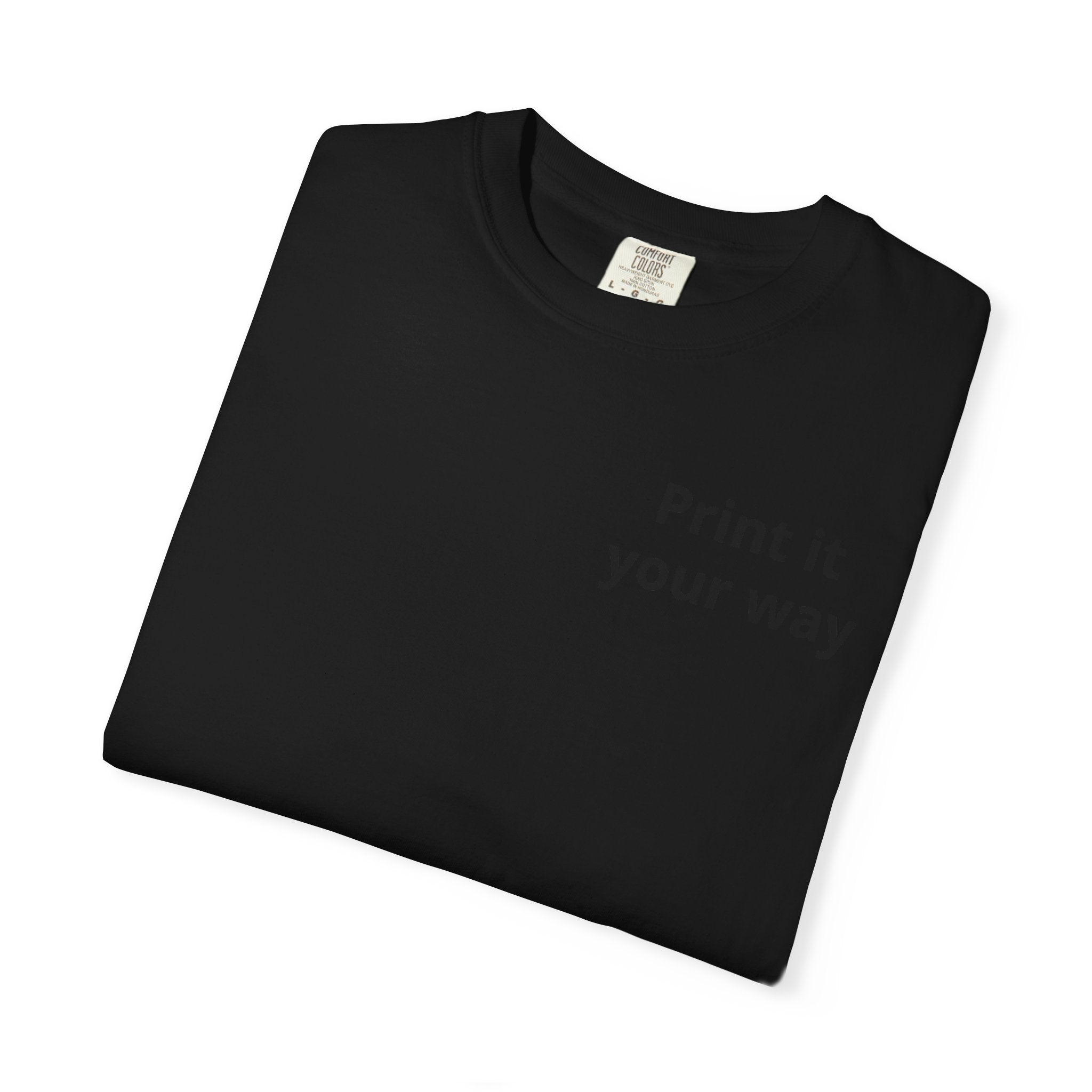 Personalizable Hairstylist Scissors and Comb T-shirt | Salon Girlie Aesthetic
