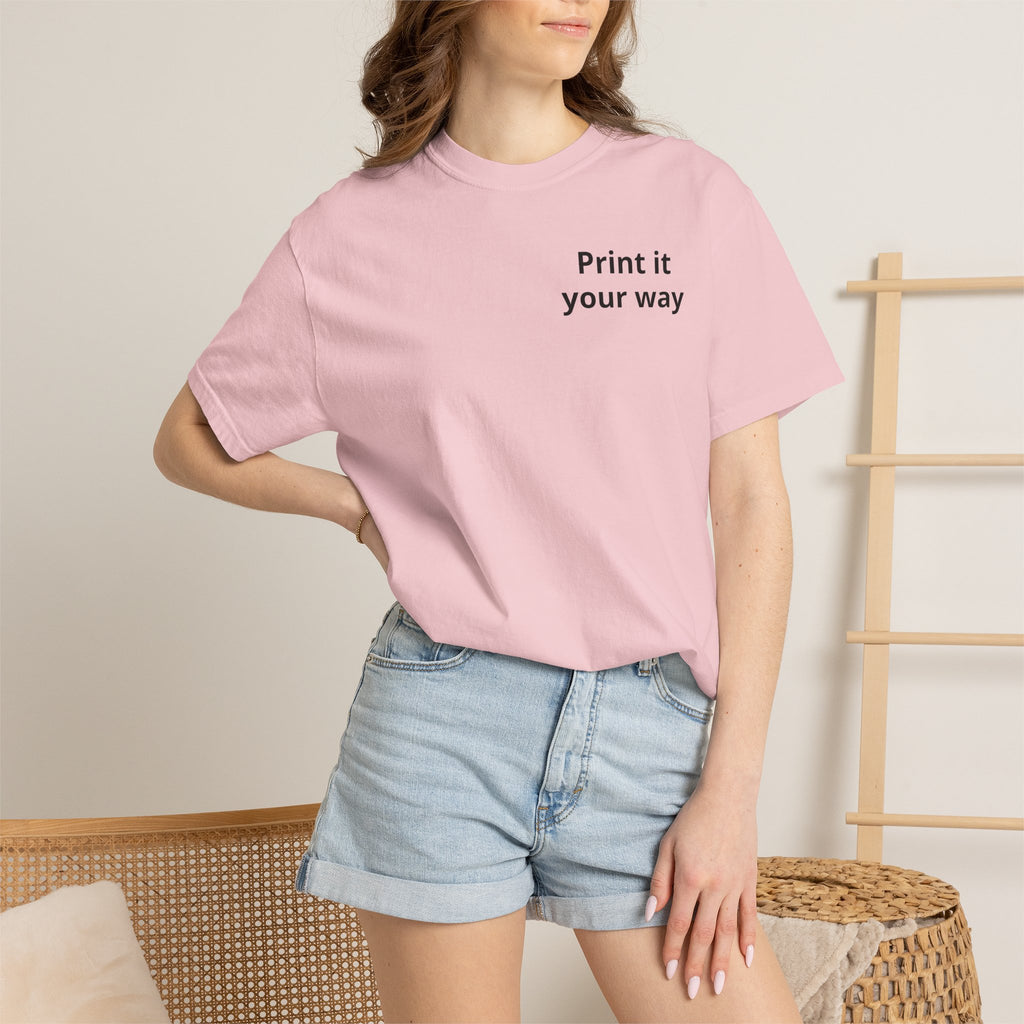 Personalizable Hairstylist Scissors and Comb T-shirt | Salon Girlie Aesthetic