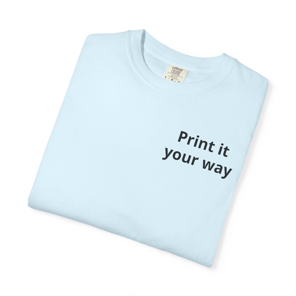 Personalizable Hairstylist Scissors and Comb T-shirt | Salon Girlie Aesthetic
