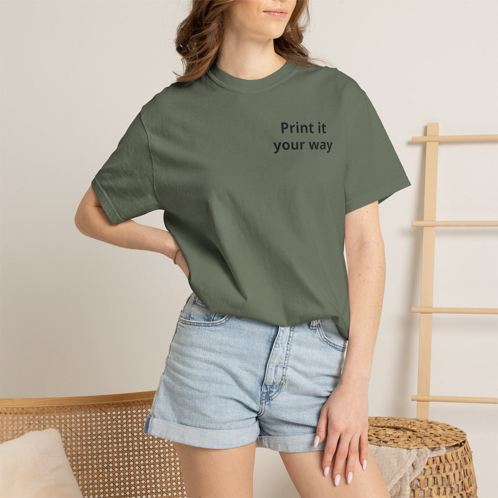 Personalizable Hairstylist Scissors and Comb T-shirt | Salon Girlie Aesthetic