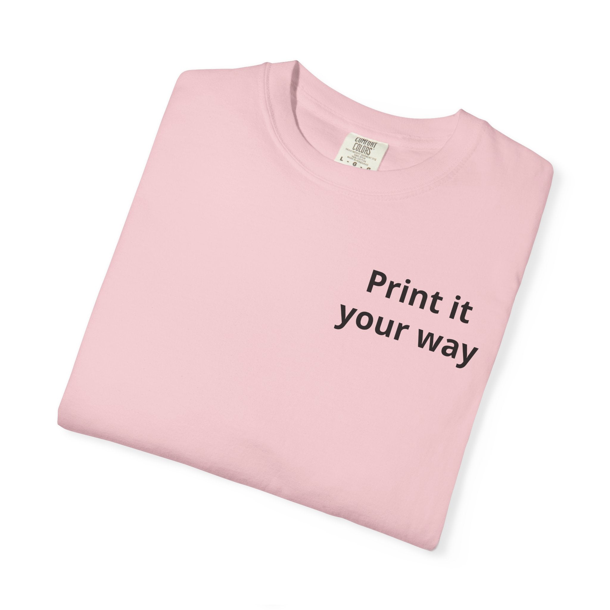 Personalizable Hairstylist Scissors and Comb T-shirt | Salon Girlie Aesthetic