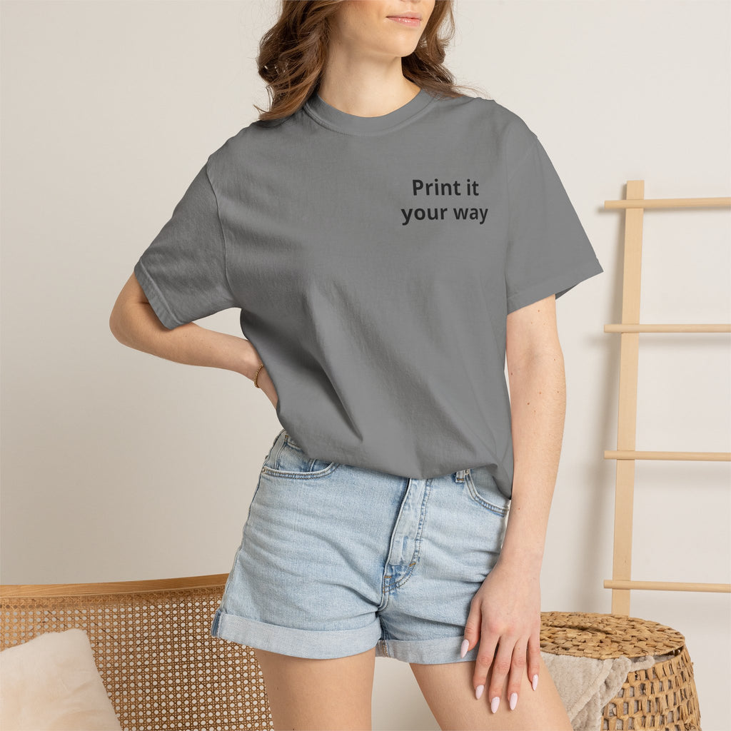 Personalizable Hairstylist Scissors and Comb T-shirt | Salon Girlie Aesthetic