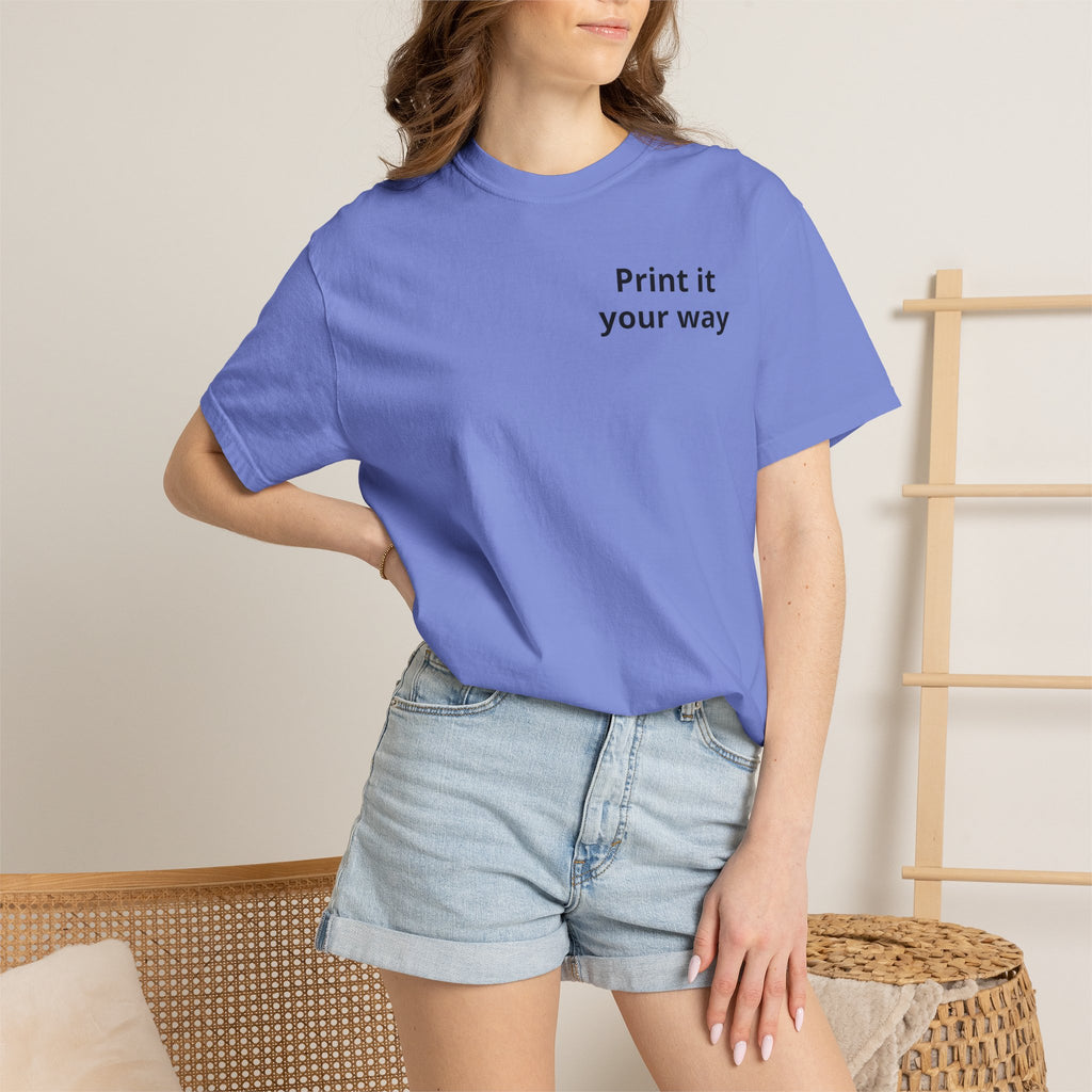 Personalizable Hairstylist Scissors and Comb T-shirt | Salon Girlie Aesthetic