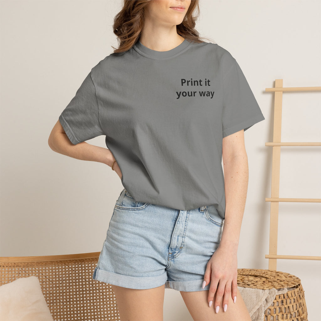 Personalizable Hairstylist Scissors and Comb T-shirt | Salon Girlie Aesthetic