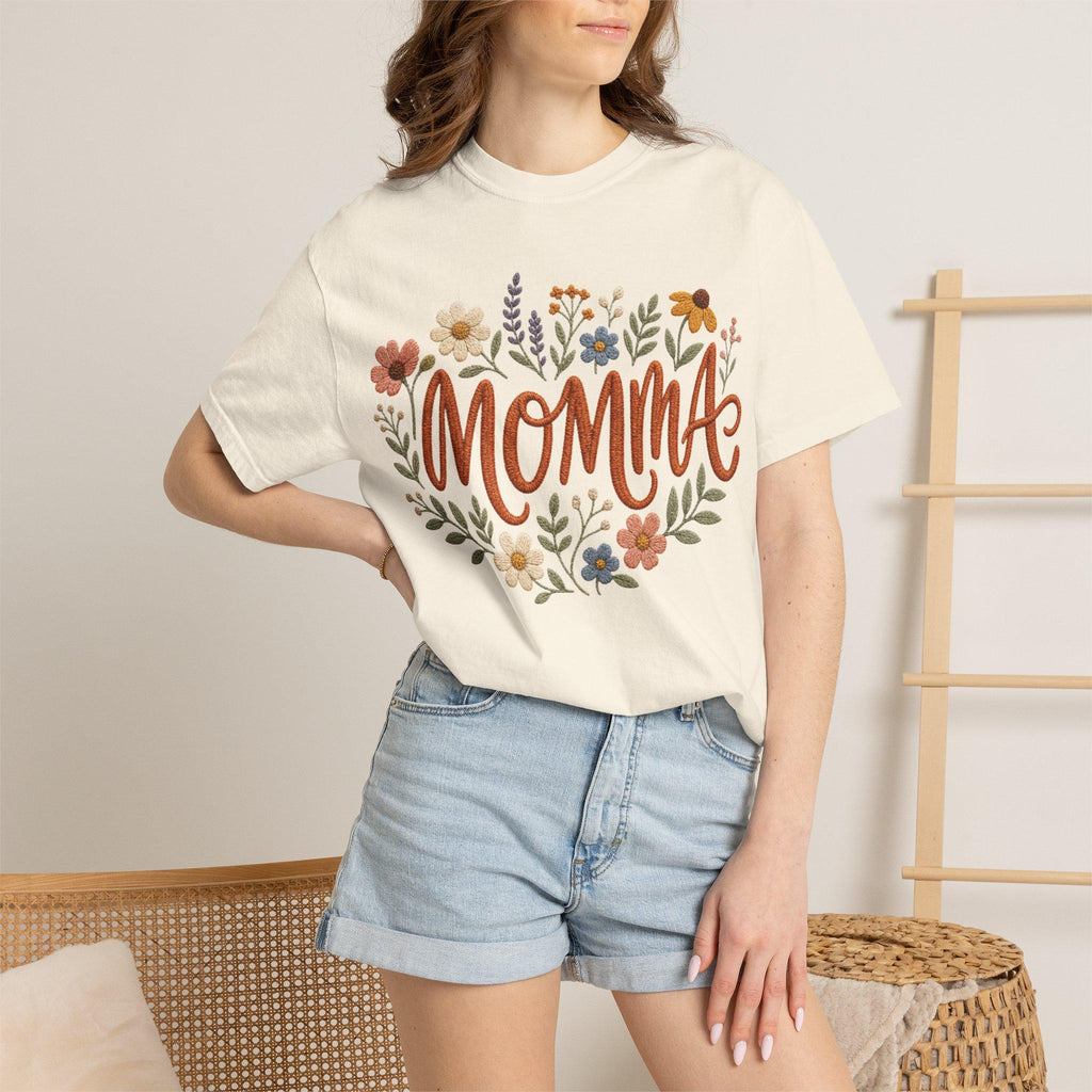 Momma Floral Script T-Shirt | Handlettered Mom Typography, Flower Wreath